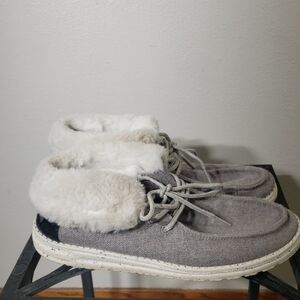 Women's Size 9 Hey Dude Britt Charcoal Cozy Gray Fur-Lined Ankle Booties